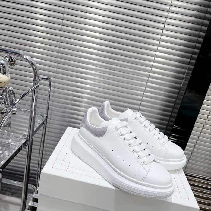 Oversized Sneaker