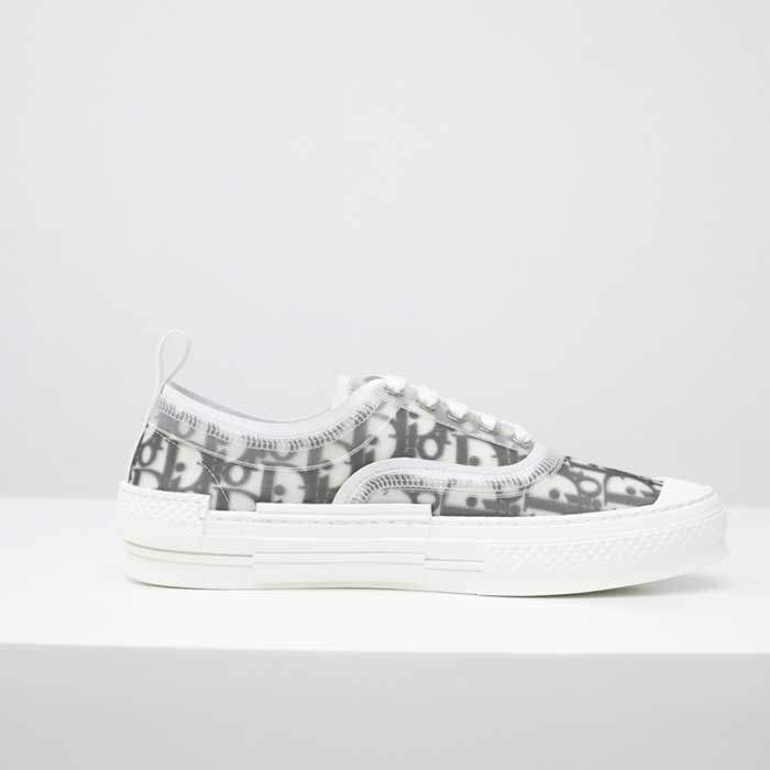 B23 Low Top Sneaker