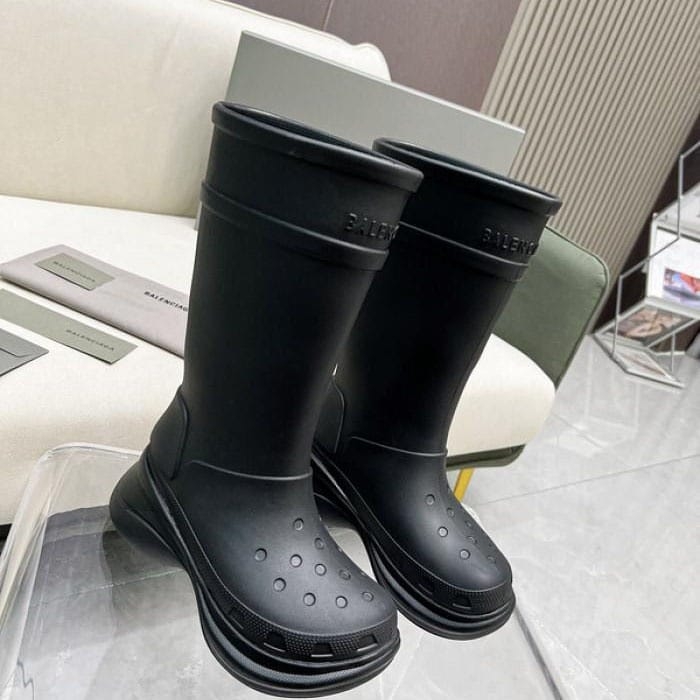 Clog Boot 2.0 ' Black '