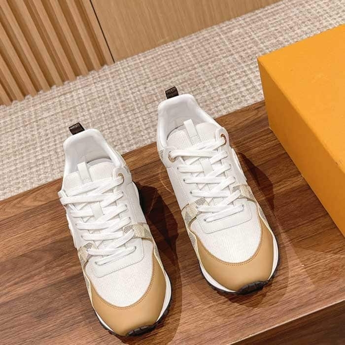 Wmns Run Away Trainers