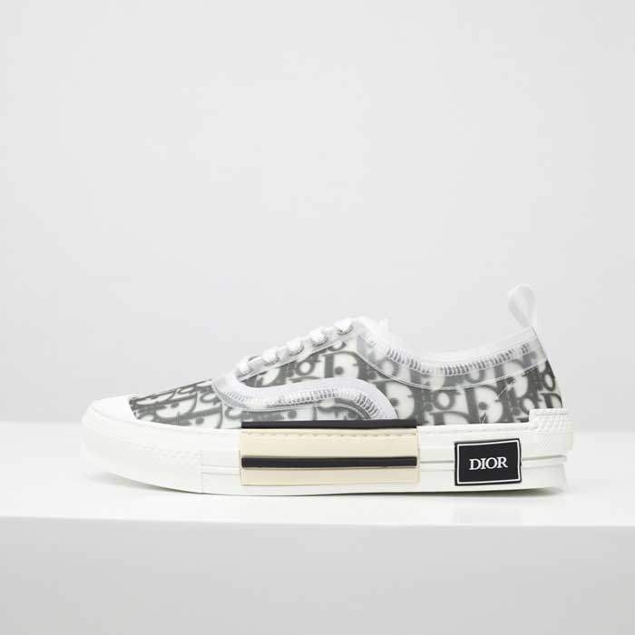 B23 Low Top Sneaker