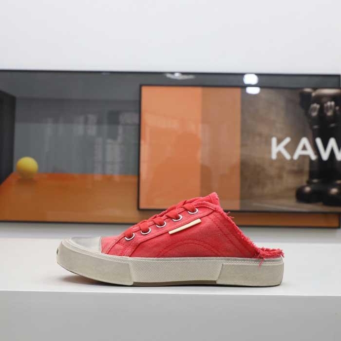Paris Slip On Sneaker