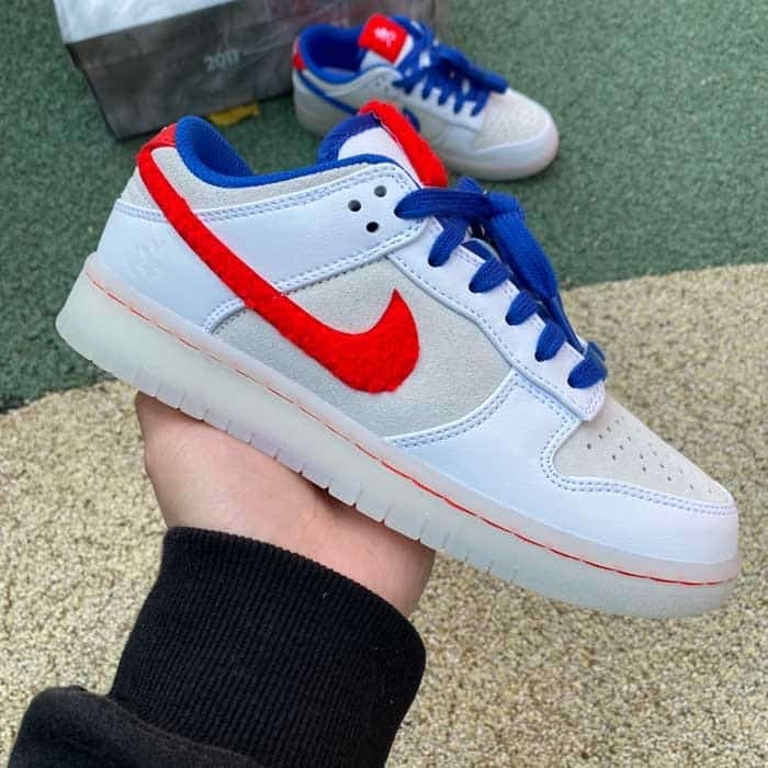 DUNK LOW ' YEAR OF THE RABBIT ' WHITE RABBIT CANDY '