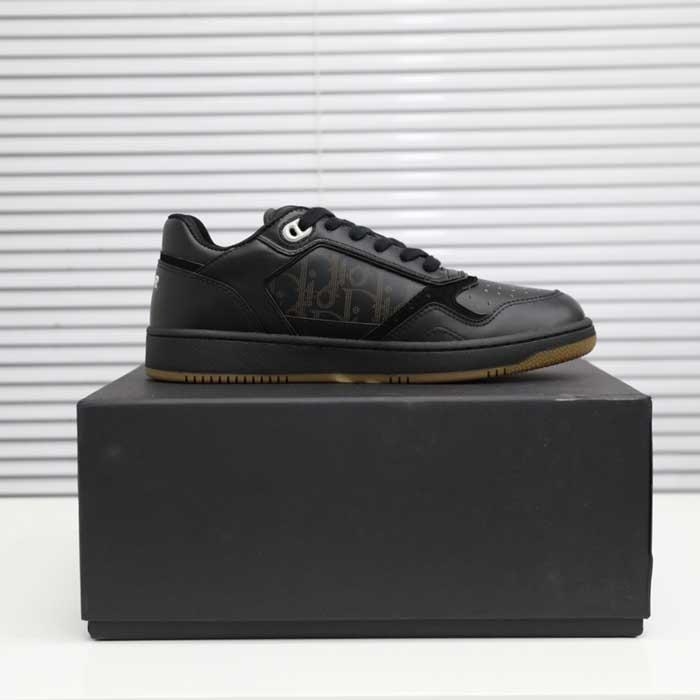 B27 Low Top Sneaker