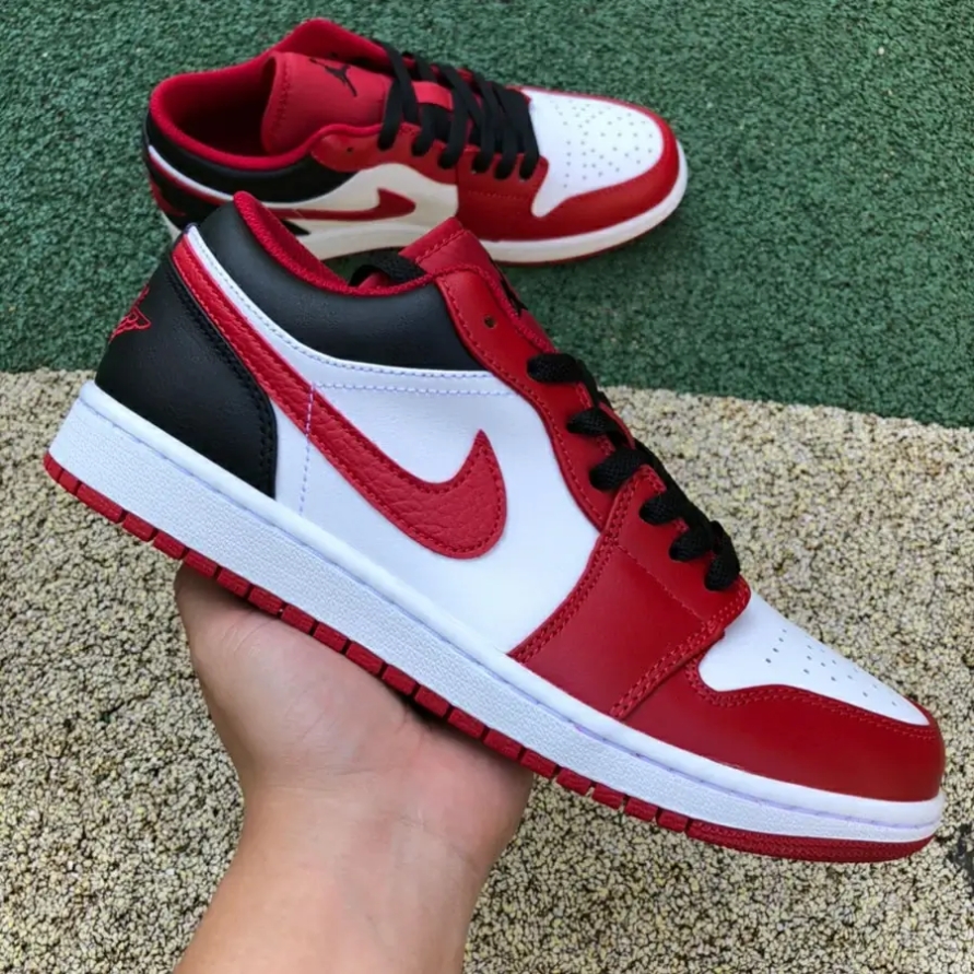 JORDAN 1 LOW ' REVERSE BLACK TOE '