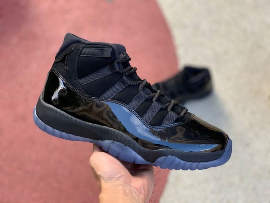 Jordan 11 Retro ' Cap and Gown '