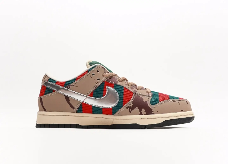 NIKE SB DUNK LOW FREDDY KRUEGER