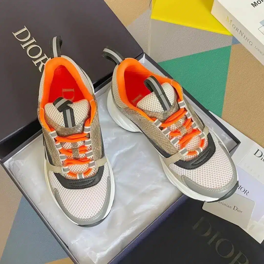 B22 SNEAKER