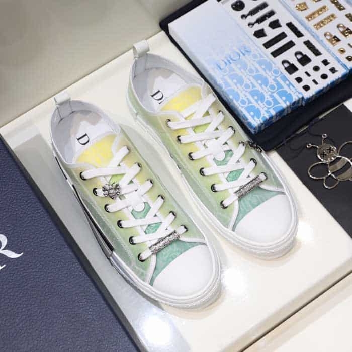 B23 Low Top Sneaker