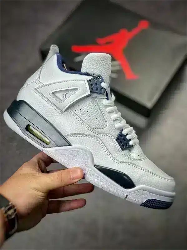 Jordan 4 Retro ' Columbia '