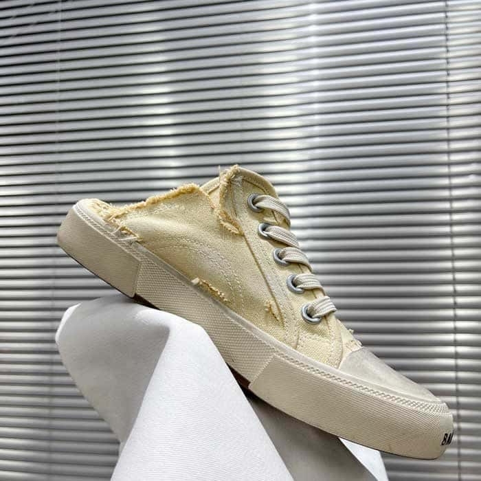 Paris Slip On Sneaker