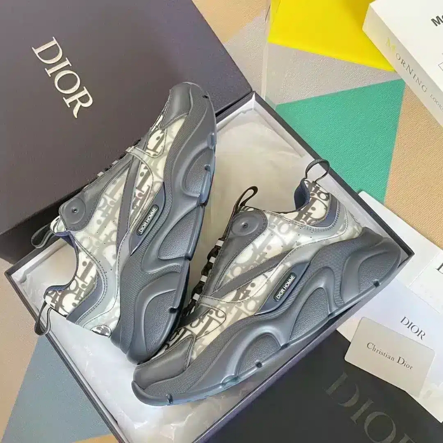 B22 SNEAKER