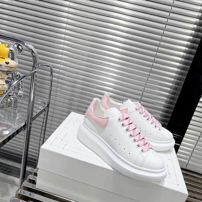 Oversized Sneaker