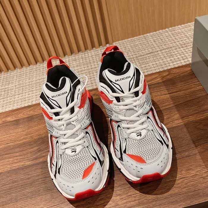 X-Pander Sneaker