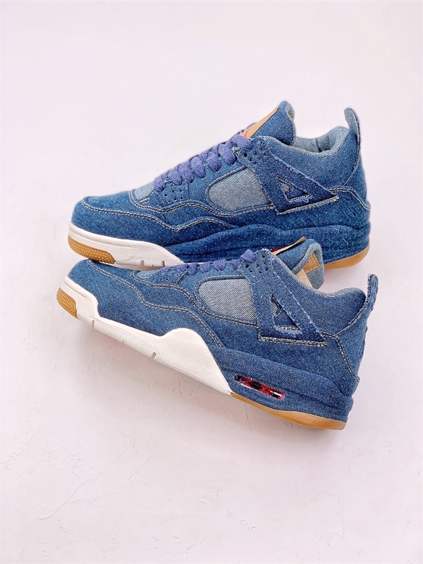 Jordan 4 Retro ' Levis Denim '