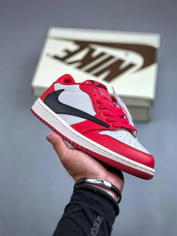 Travis Scott x Jordan 1 Low