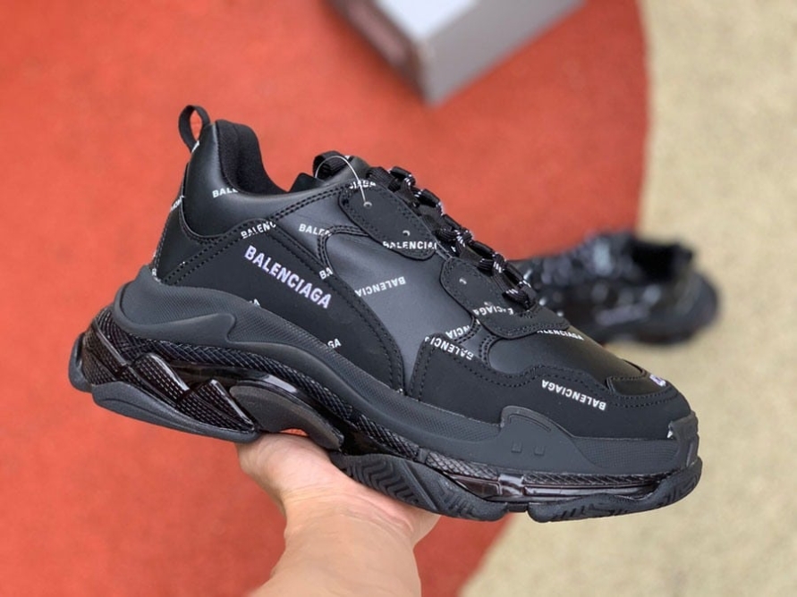 Triple S Sneaker ' Allover Logo ' Black '