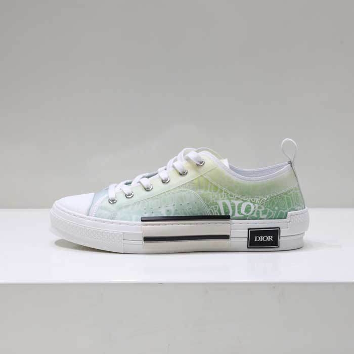 B23 Low Top Sneaker