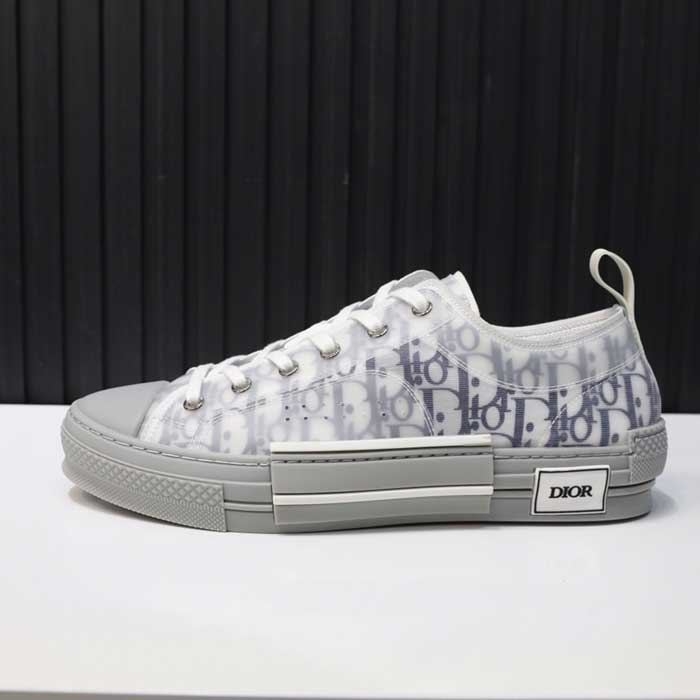 B23 Low Top Sneaker