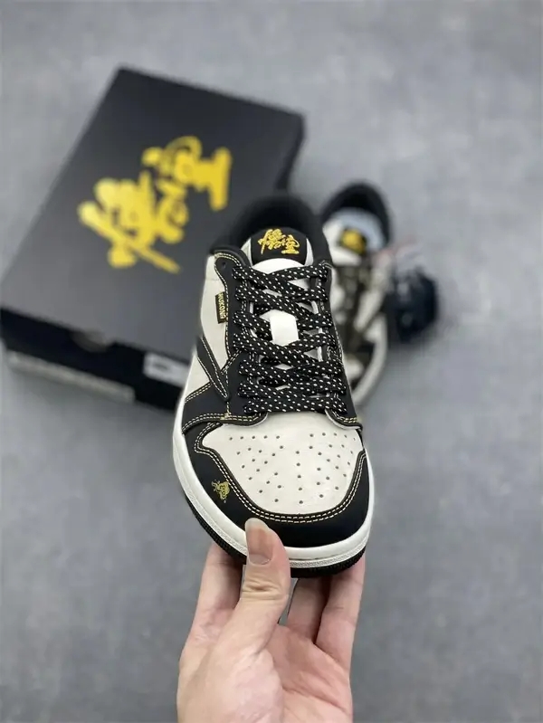 Travis Scott x Fragment Design x Jordan Air Jordan 1 Low OG SP