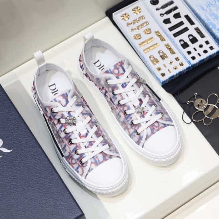 B23 Low Top Sneaker