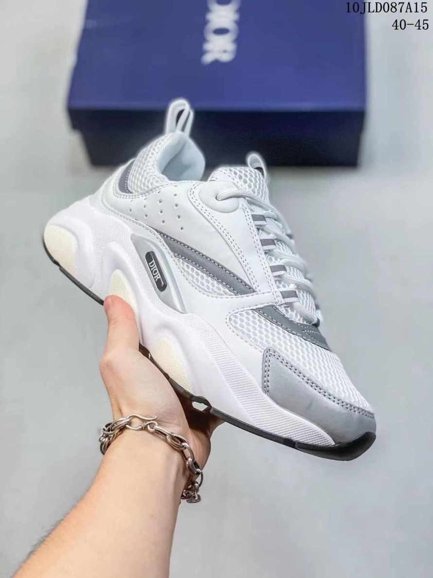 B22 SNEAKER