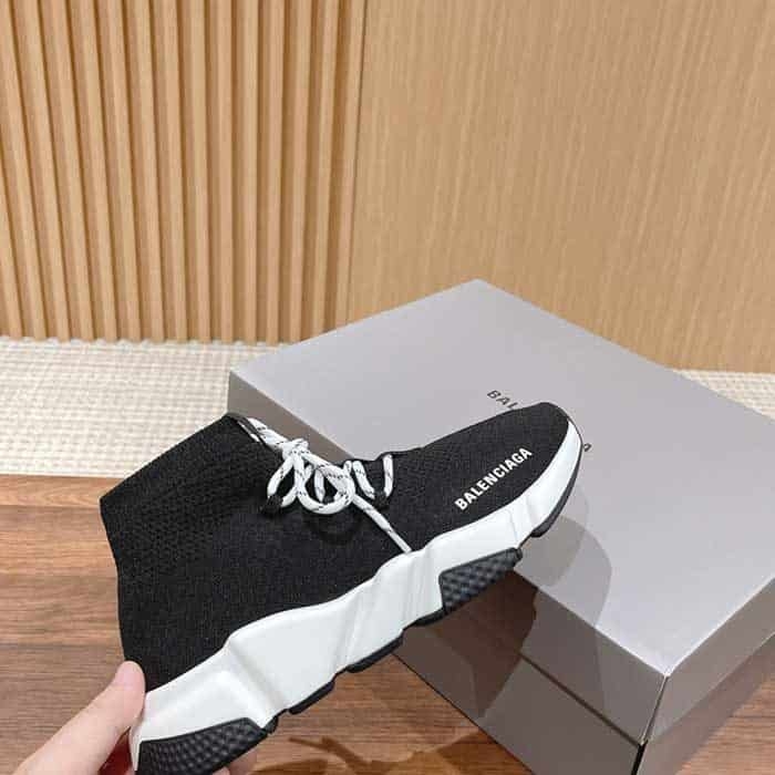 Speed Lace-up Sneaker