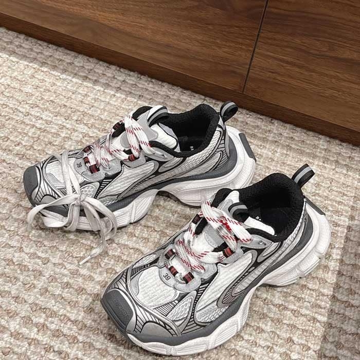 3XL Sneakers