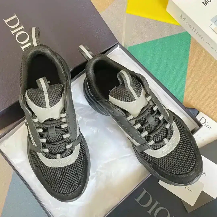 B22 SNEAKER