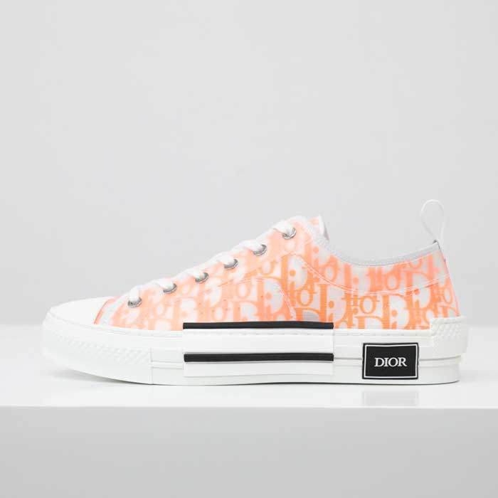 B23 Low Top Sneaker