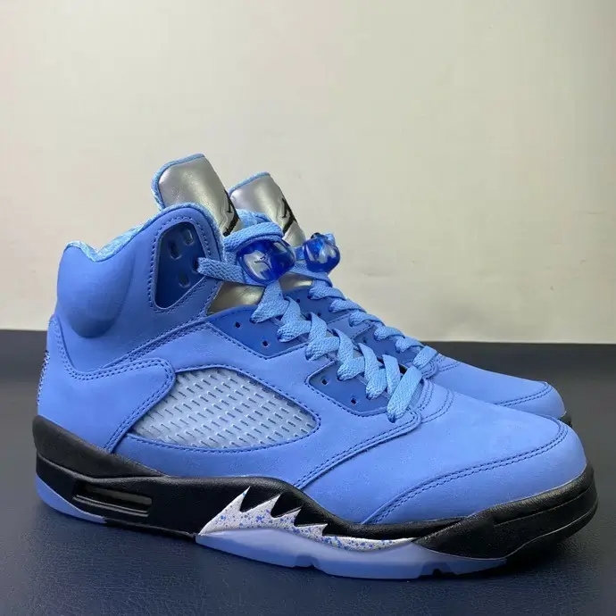 JORDAN 5 ' UNIVERSITY BLUE '