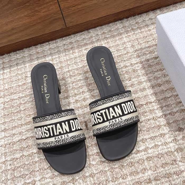 Wmns Dway Heeled Slide