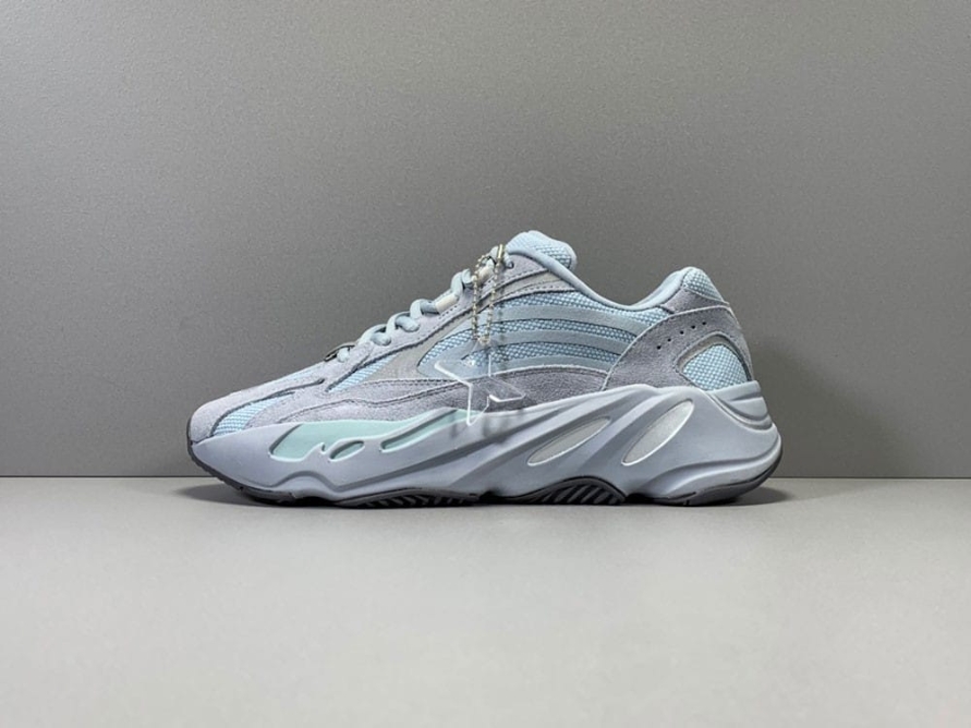 Yeezy Boost 700 V2 ' Hospital Blue '