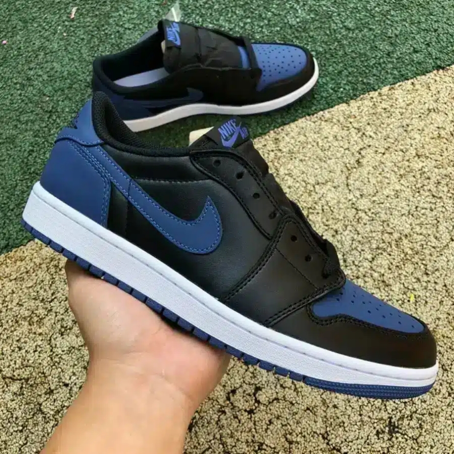 JORDAN 1 RETRO LOW OG ' MYSTIC NAVY '