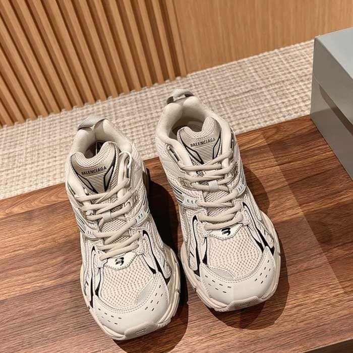 X-Pander Sneaker