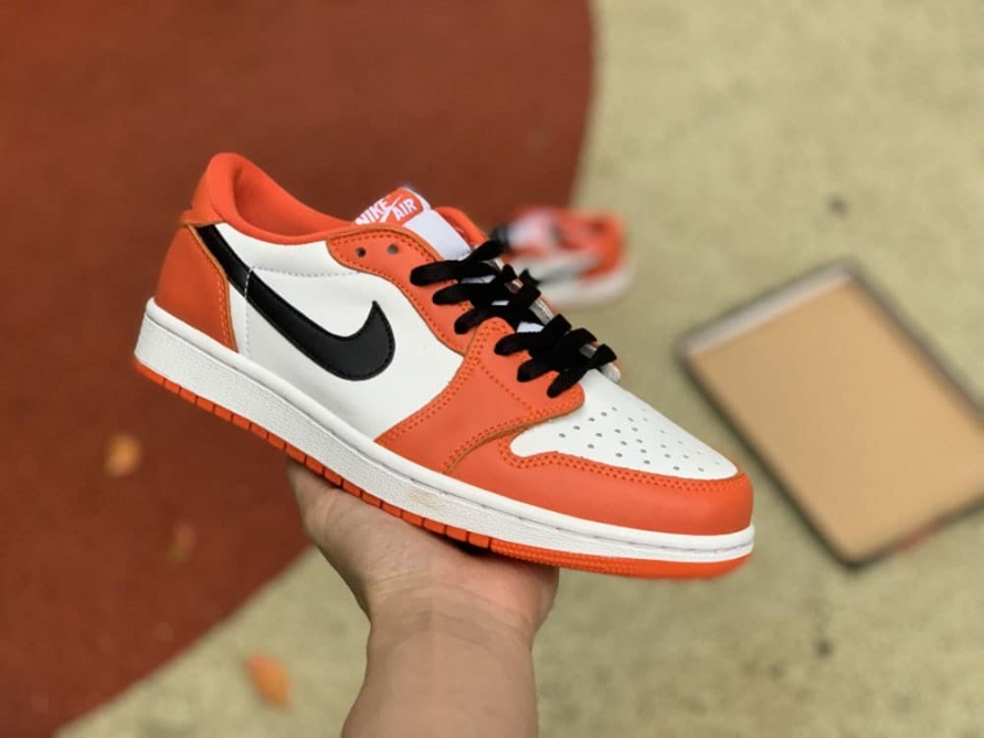 Jordan 1 Low OG ' Starfish '
