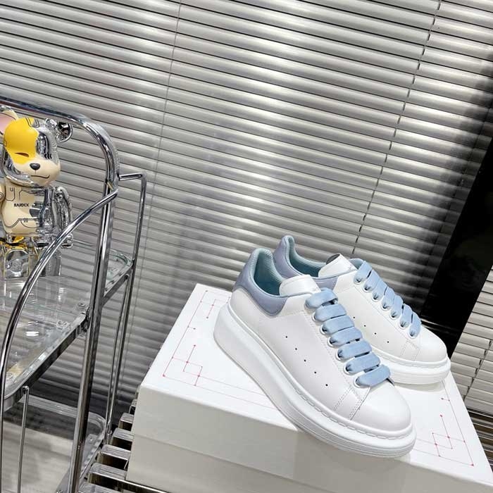 Oversized Sneaker
