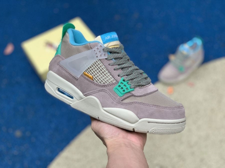 Union LA x Jordan 4 Retro ' Taupe Haze '
