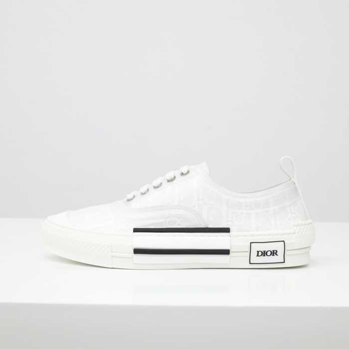 B23 Low Top Sneaker