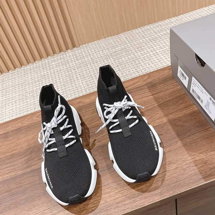 Speed Lace-up Sneaker
