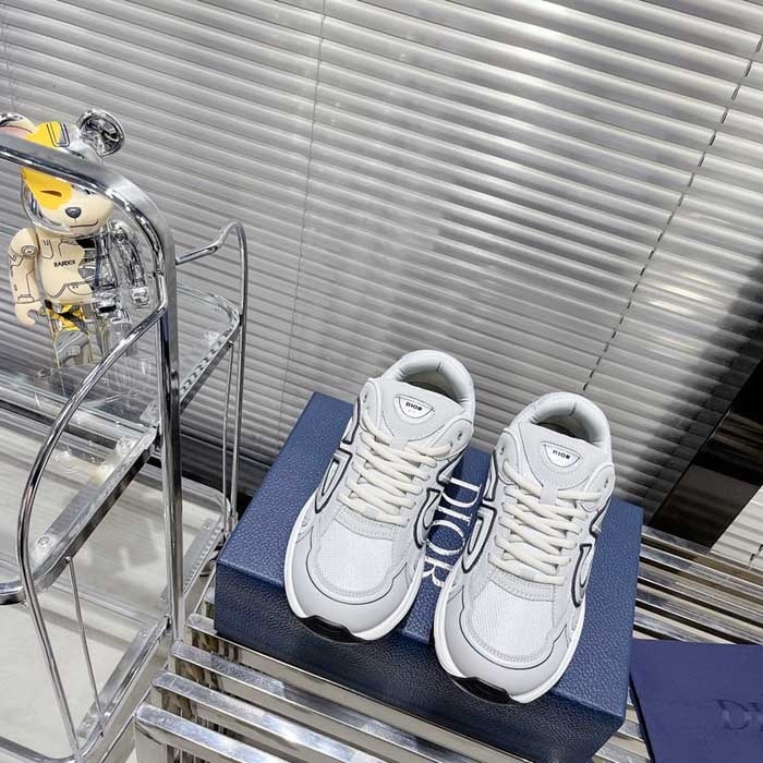 B30 Sneaker