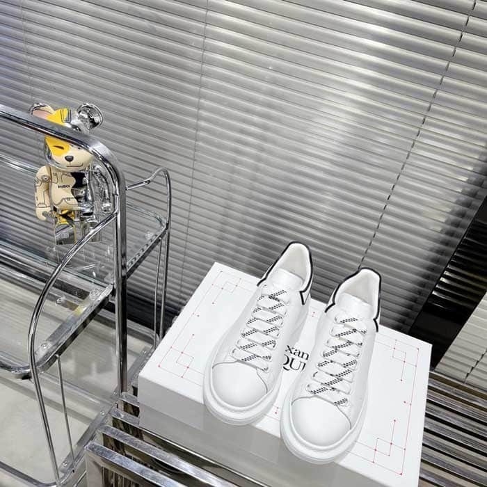 Oversized Sneaker