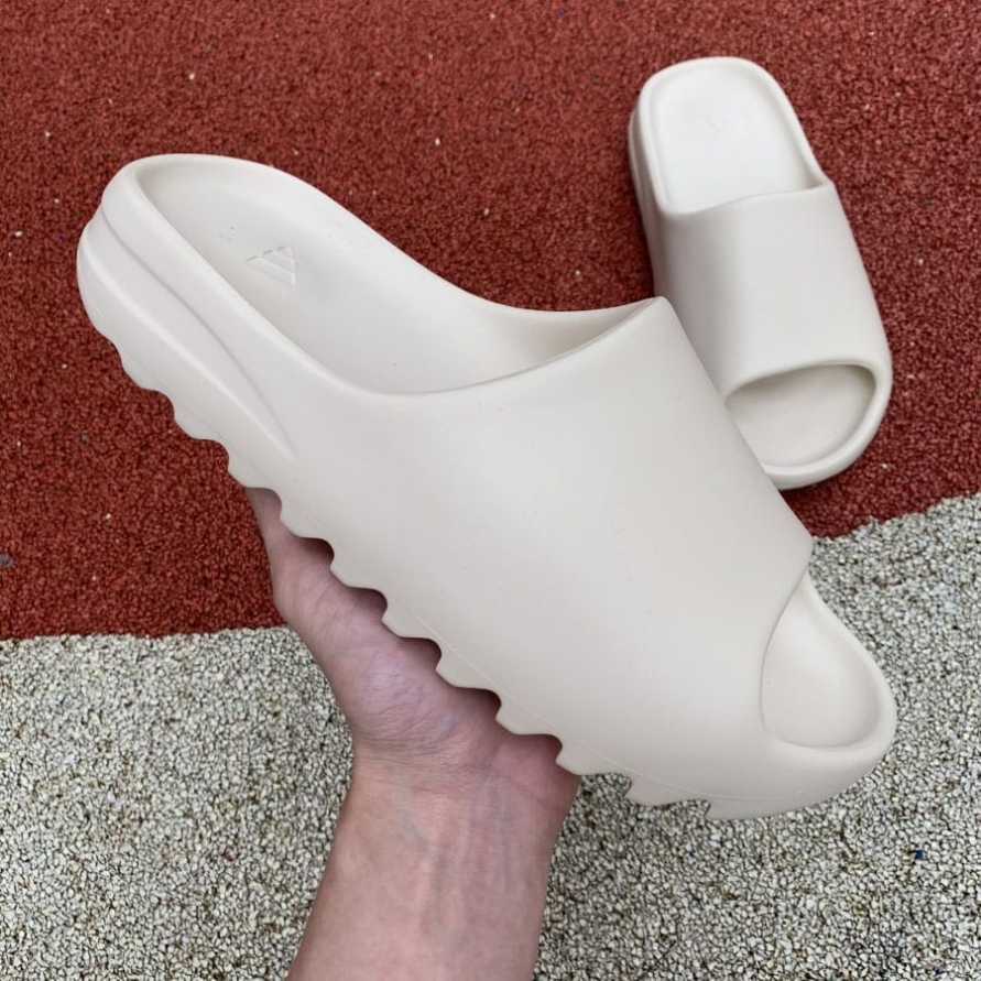 Yeezy Slides ' Bone '