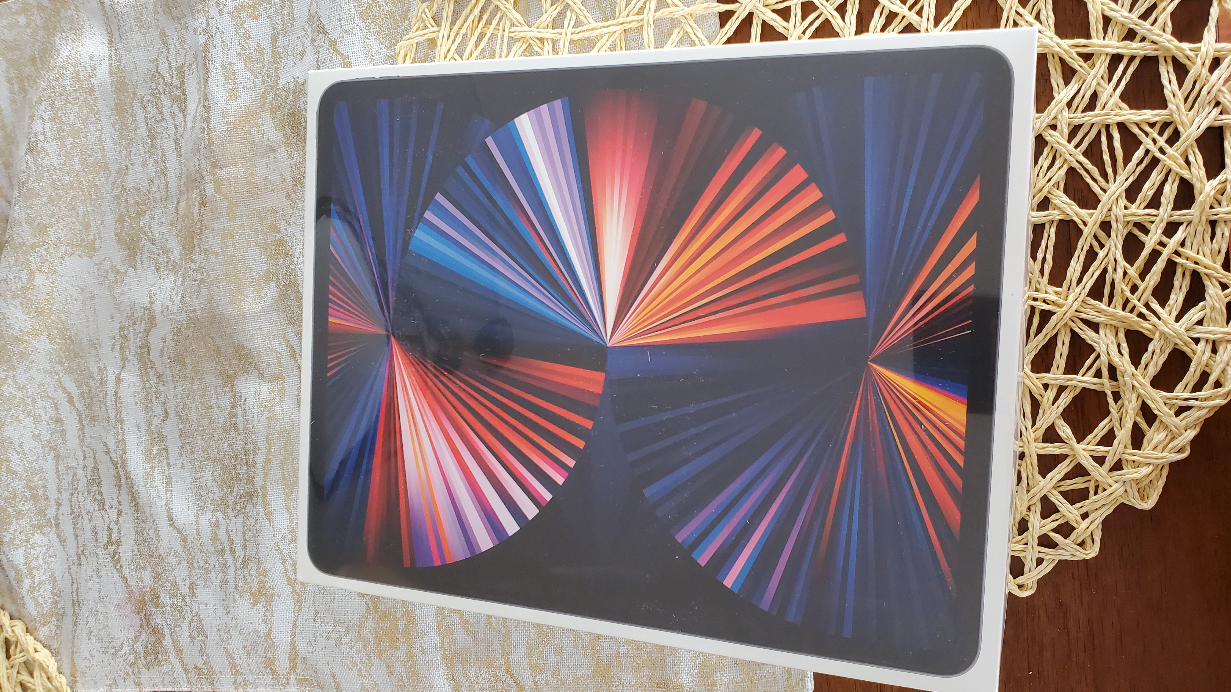 Apple 12.9-inch iPad Pro(6th Generation) Cellular+ WiFi + Apple Pencil