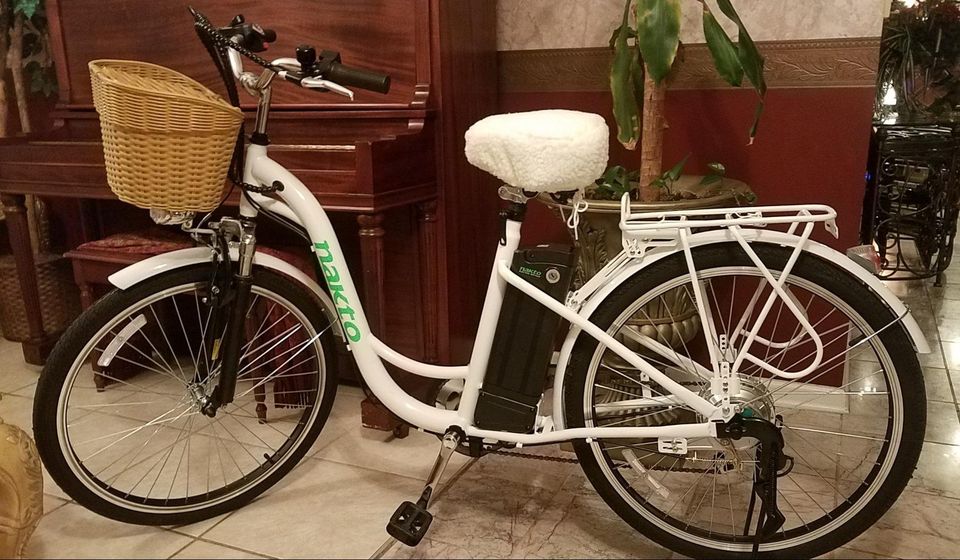 Electric Bike for Adult 350W Ebike 18-22MPH 45-60 Miles 26 City Commuter Ebike