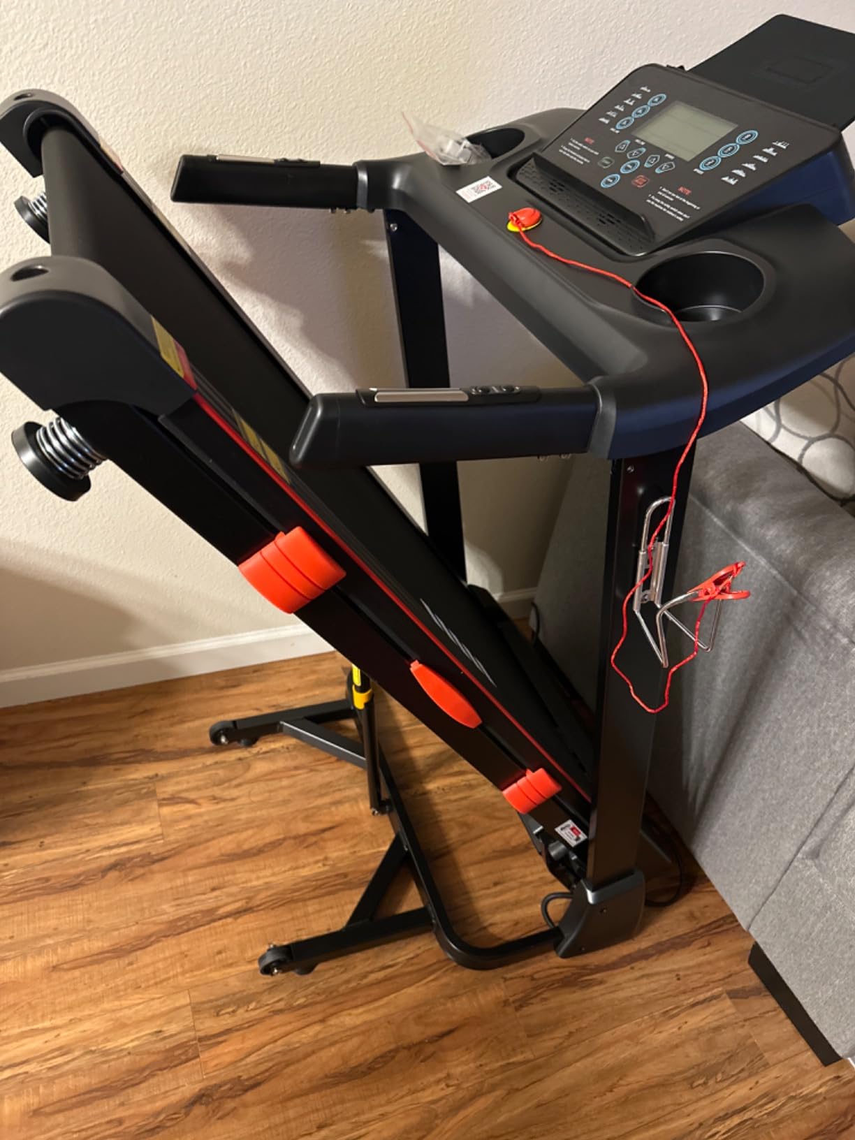 Treadmill with Auto Incline, 18