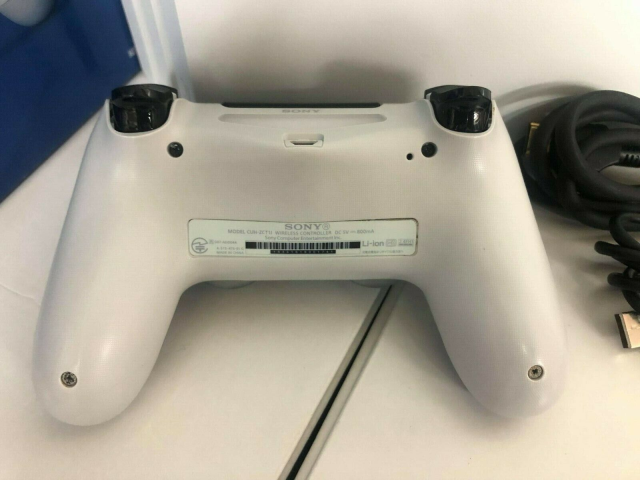 sony PS4 （white）