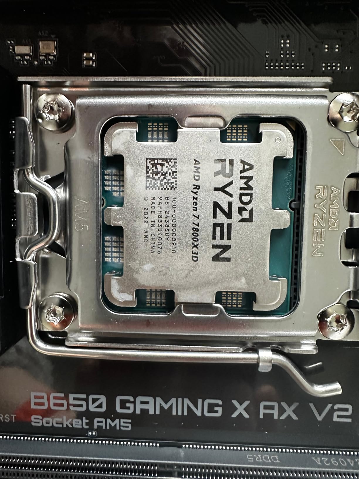 AMD Ryzensets 7 7800X3D Processor with Cooler