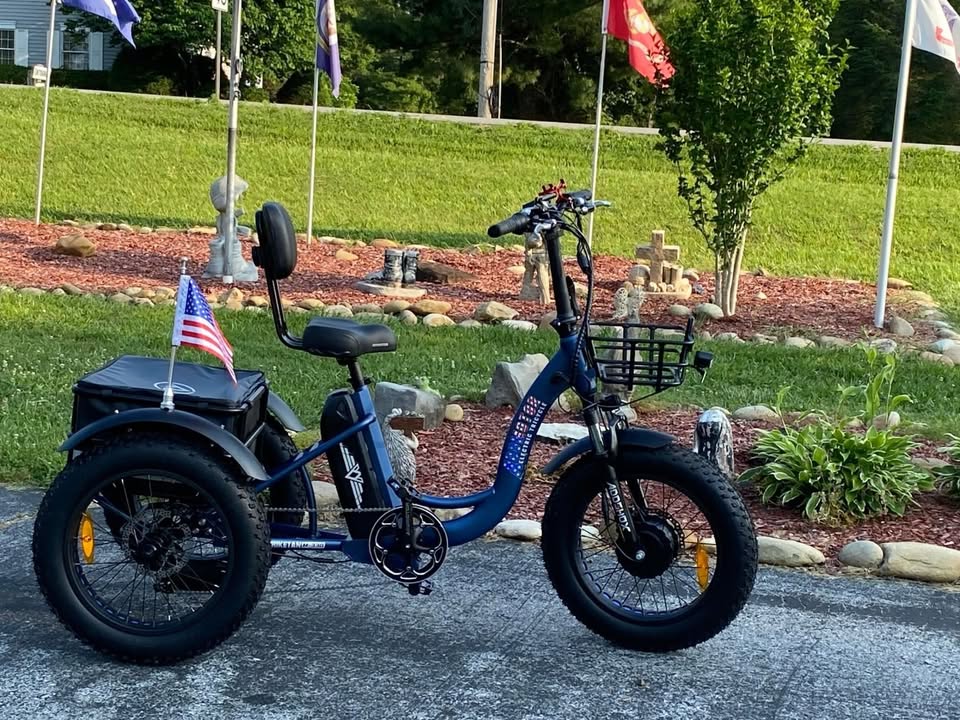 Addmotor Electric Trike for Adults, 85MI Long Range, 450 lbs,M330 II Electric