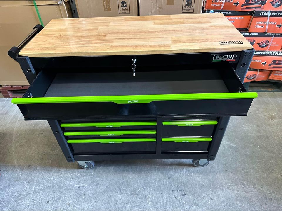 12 DRAWER TOOL BOX COMPLETE WITH 6 DRAWERS OF TOOLS